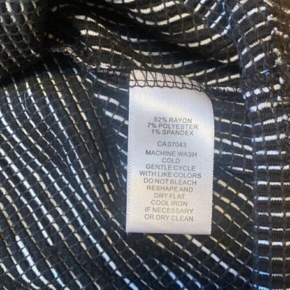 Cable & Gauge Blouse Medium Button Down Black White Striped Minimalist - Picture 9 of 9